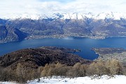 64 Vista sul lago alla penisola di Piona